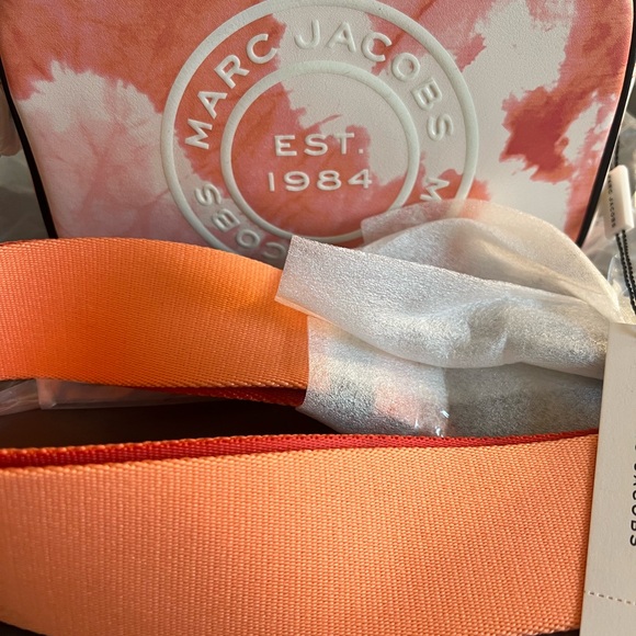Marc Jacobs H124L01PF22-855 Tie Dye Signet Flash Camera Crossbody color: MELON - Picture 12 of 14